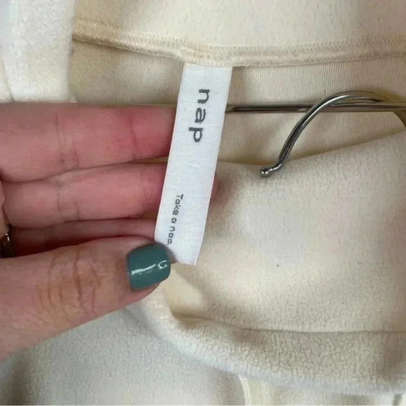 NAP Loungewear Ivory Fleece Oversized Sweatshirt Hoodie And Jogger Pants Set - Picture 7 of 13